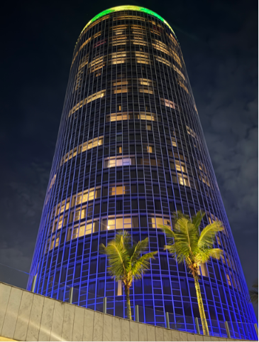 Hotel Nacional se ilumina com as cores do Brasil