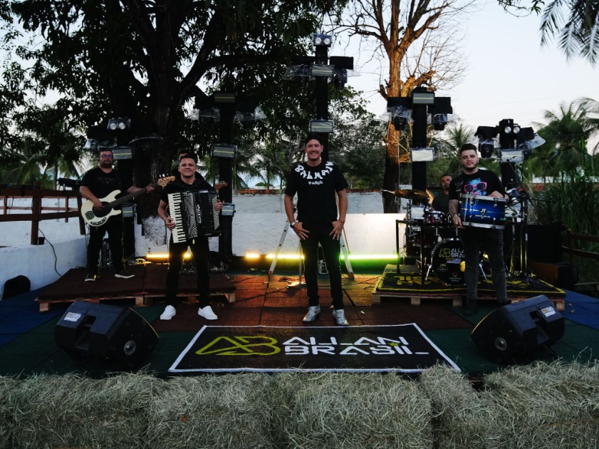 Allan Brasil grava primeiro EP visual e reúne convidados no Ceará