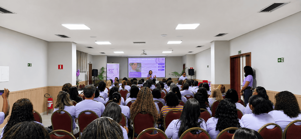 Instituto Natura e Avon integram enfrentamento à violência contra a mulher na formação de sua força de vendas