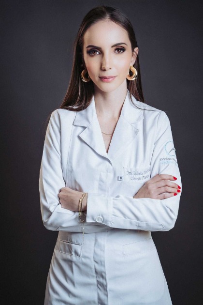Onde fica a cicatriz? Os mitos e verdades sobre o pós-operatório do lifting facial