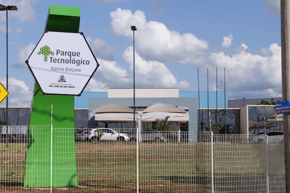 Rio Preto lança laboratório para preparar educadores para a era da inteligência artificial