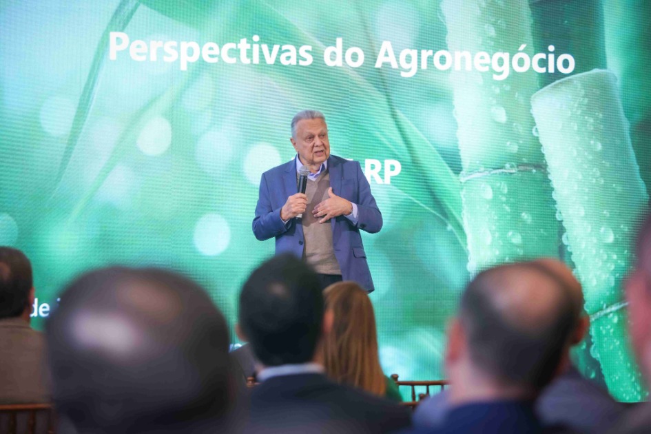 “Mantenham-se vivos, vai passar!”, afirma Roberto Rodrigues durante o lançamento do primeiro LIDE Agronegócio do Brasil