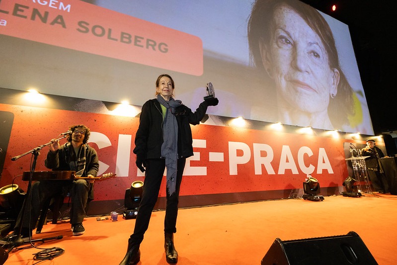 21ª CineOP abre com praça lotada, homenagem a Helena Solberg e celebração das imagens que constroem a memória do país