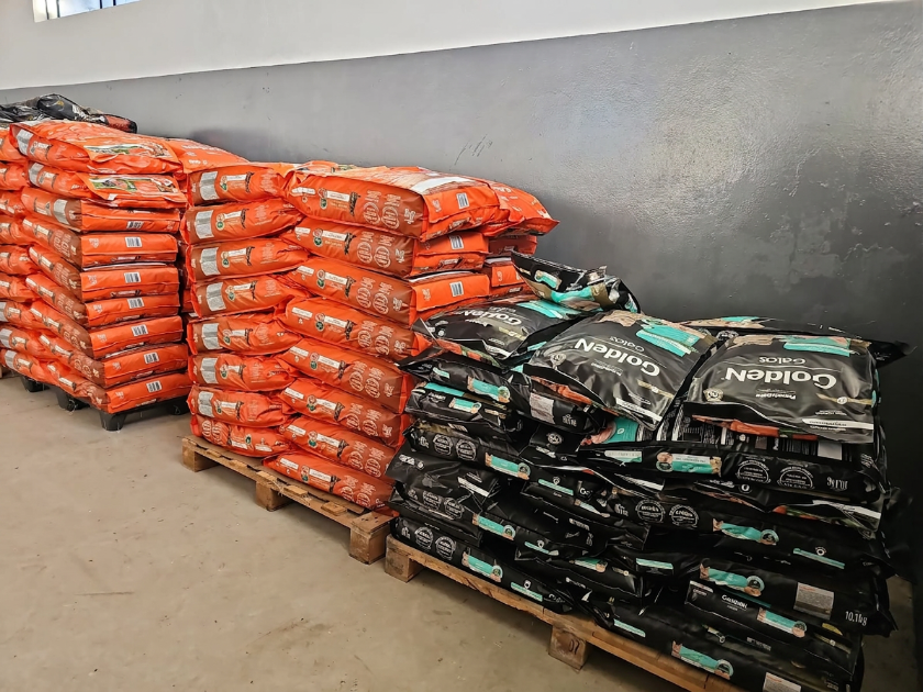 Instituto PremieRpet doa 33 toneladas de alimentos para bancos de ração e ONGs na primeira edição do Julho Dourado como Lei Federal