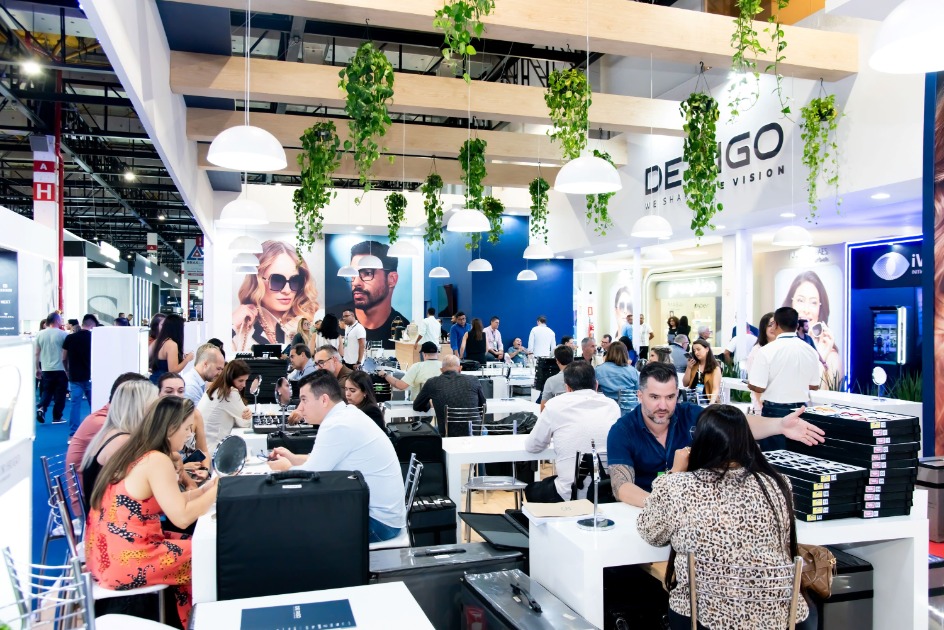 Mercado óptico se ajusta no primeiro semestre e Abióptica revisa previsões de crescimento