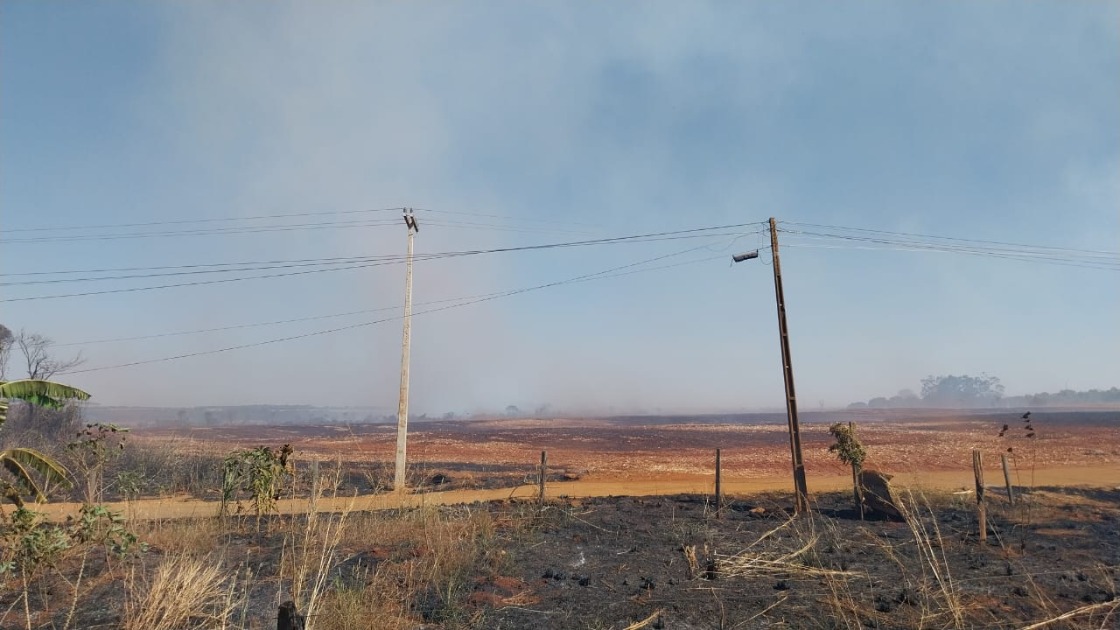 Queimadas colocam fornecimento de energia em risco durante período de estiagem em Goiás