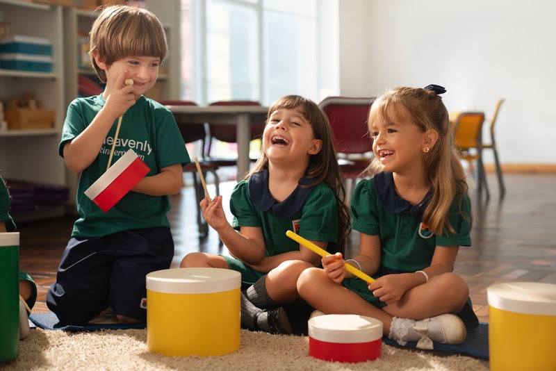 Com tantas escolas prometendo a mesma coisa, como escolher melhor?
