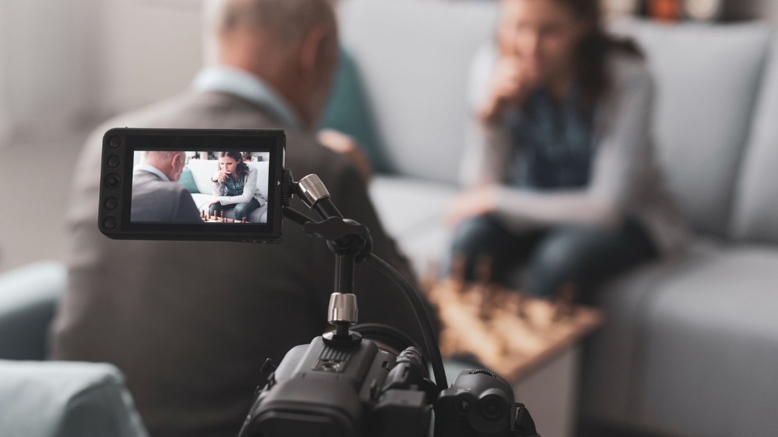 O anúncio em vídeo ficou barato e o bom gosto ficou caro