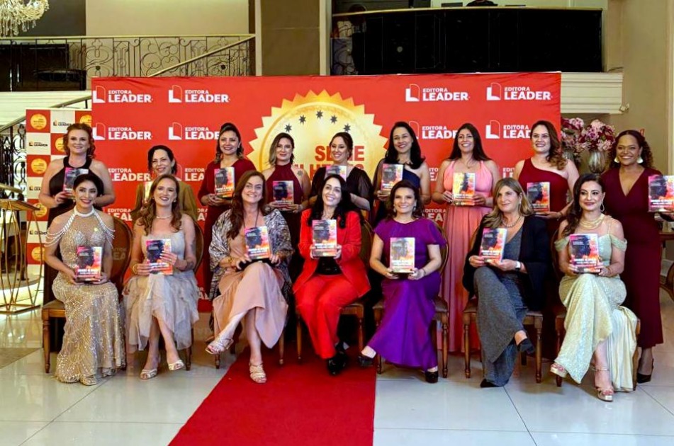 Livraria Líder lotada marca mais um sucesso da Editora Leader no lançamento de "Mulheres na Aviação, Tráfego Aéreo e Controle"
