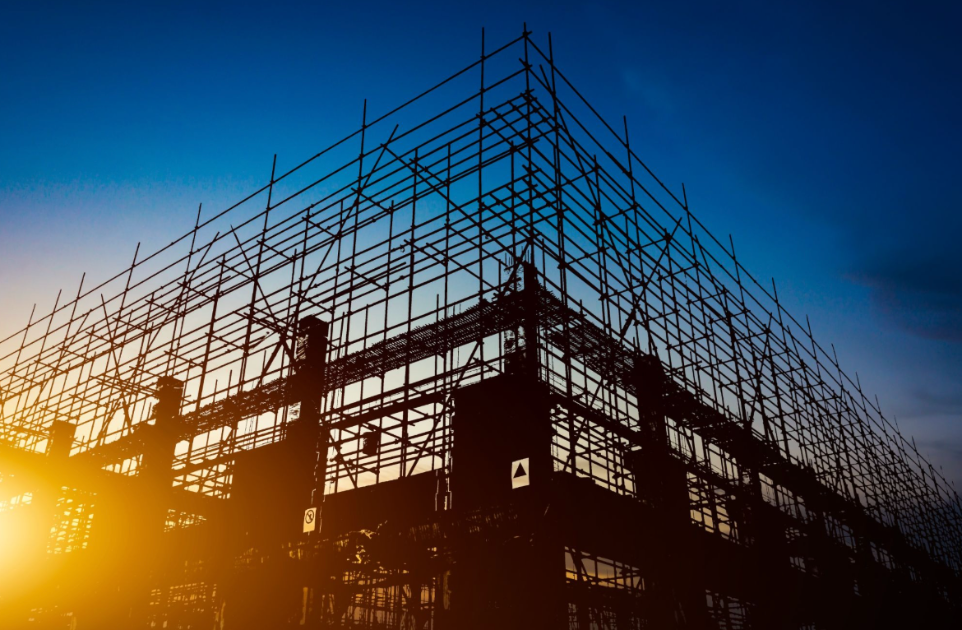 Por que a construção tradicional está ficando para trás? Modelo industrializado reduz obras de meses para semanas e ganha espaço no Brasil